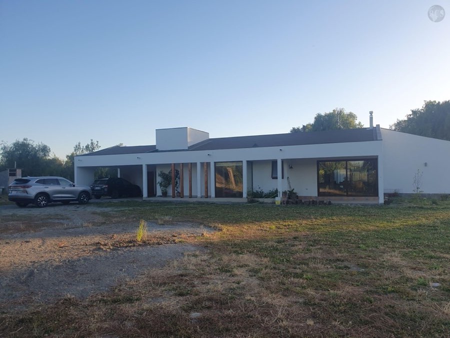 En venta amplia y hermosa casa en parcela de 5000m2, Talca