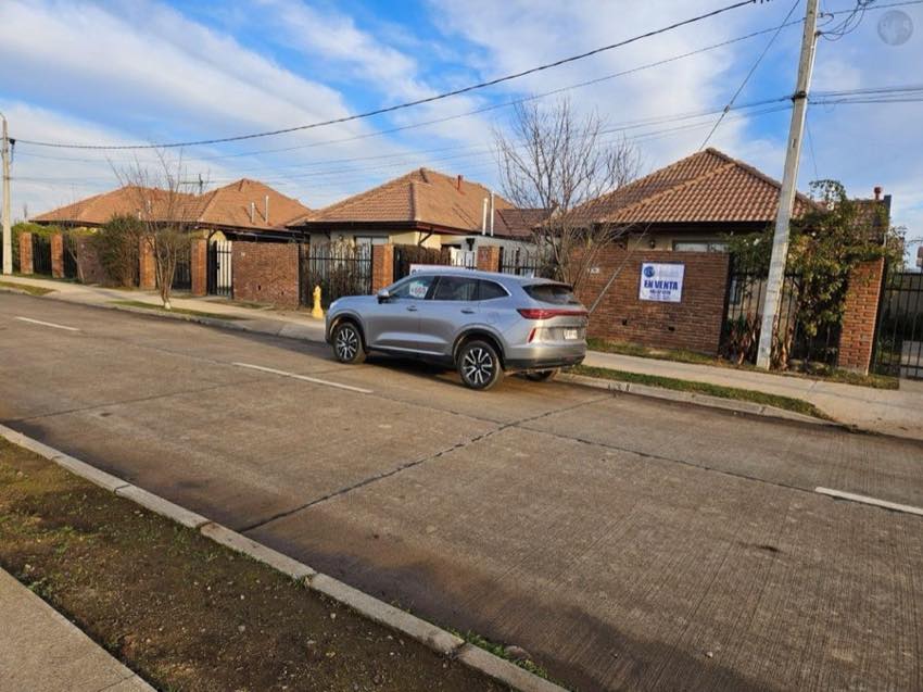 En venta casa estilo colonial en Hacienda Esmeralda, Talca