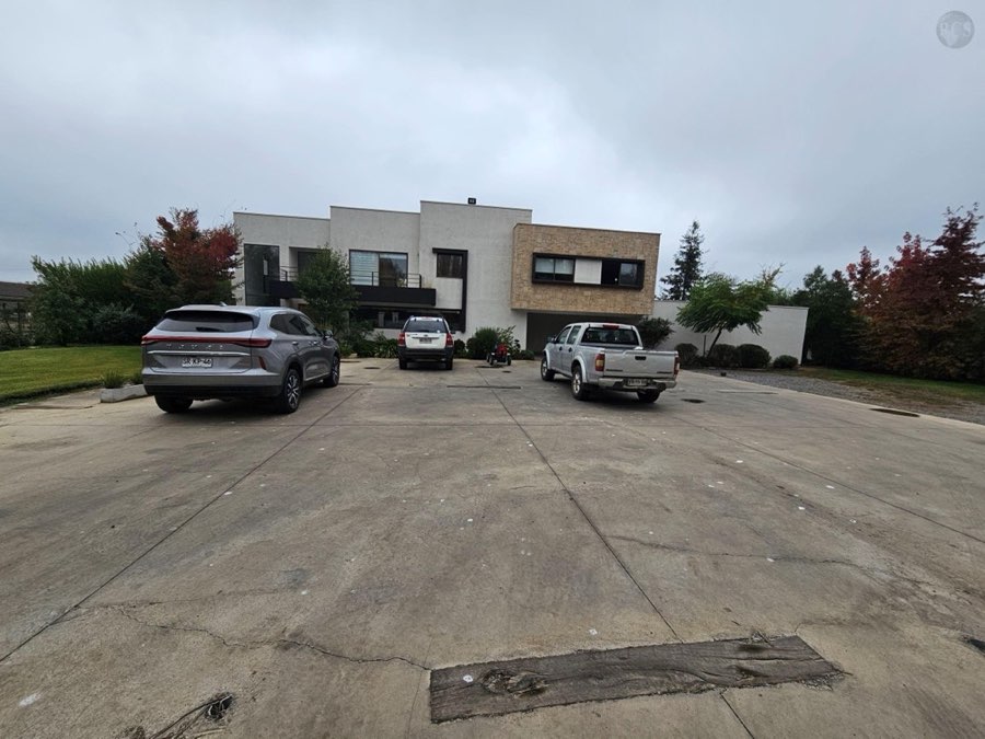 En venta hermosa y segura casa en Loteo Alto Huilquilemu, Talca