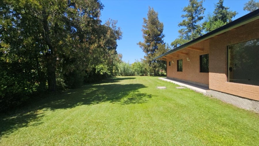 Vendo amplia casa en condominio Santa Elena, Colbun